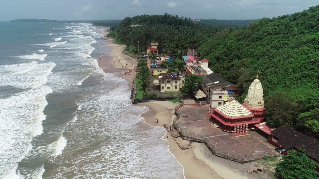 ganpatipule-beach-1